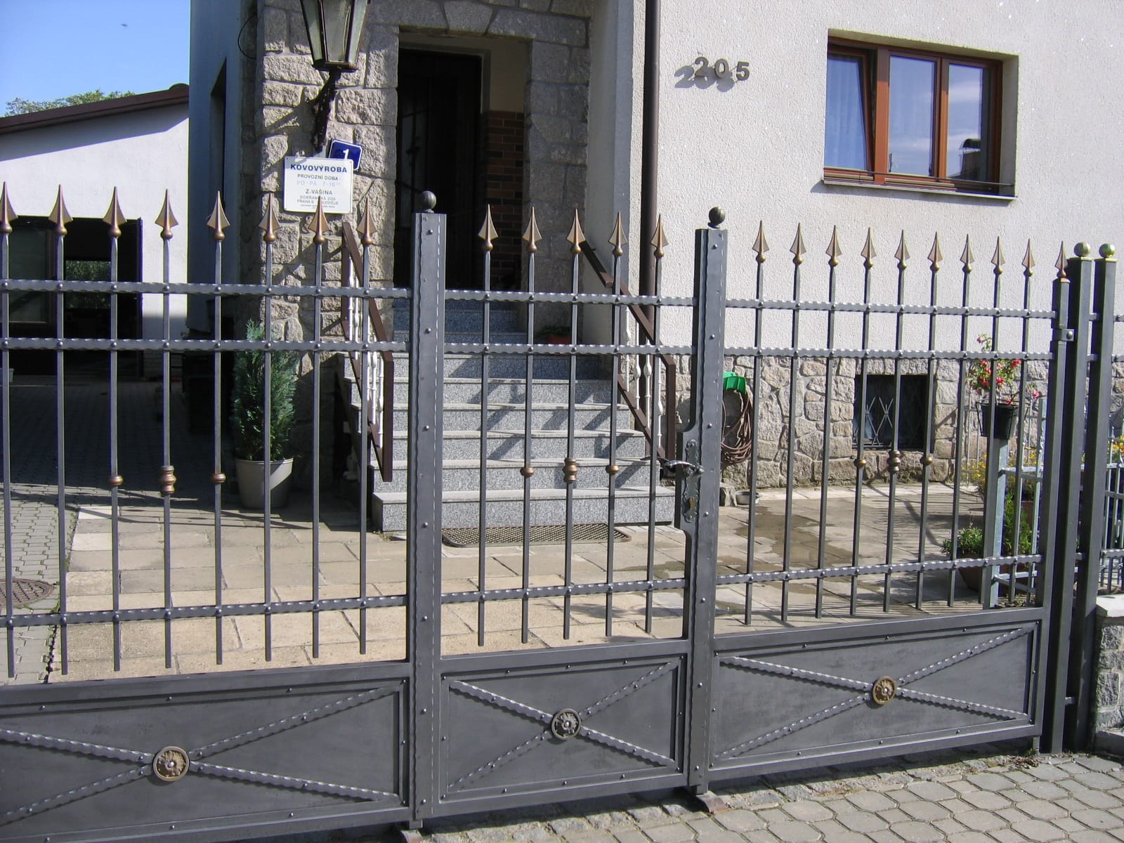 Brány, branky a ploty — Brána nebo plot — záznam 011