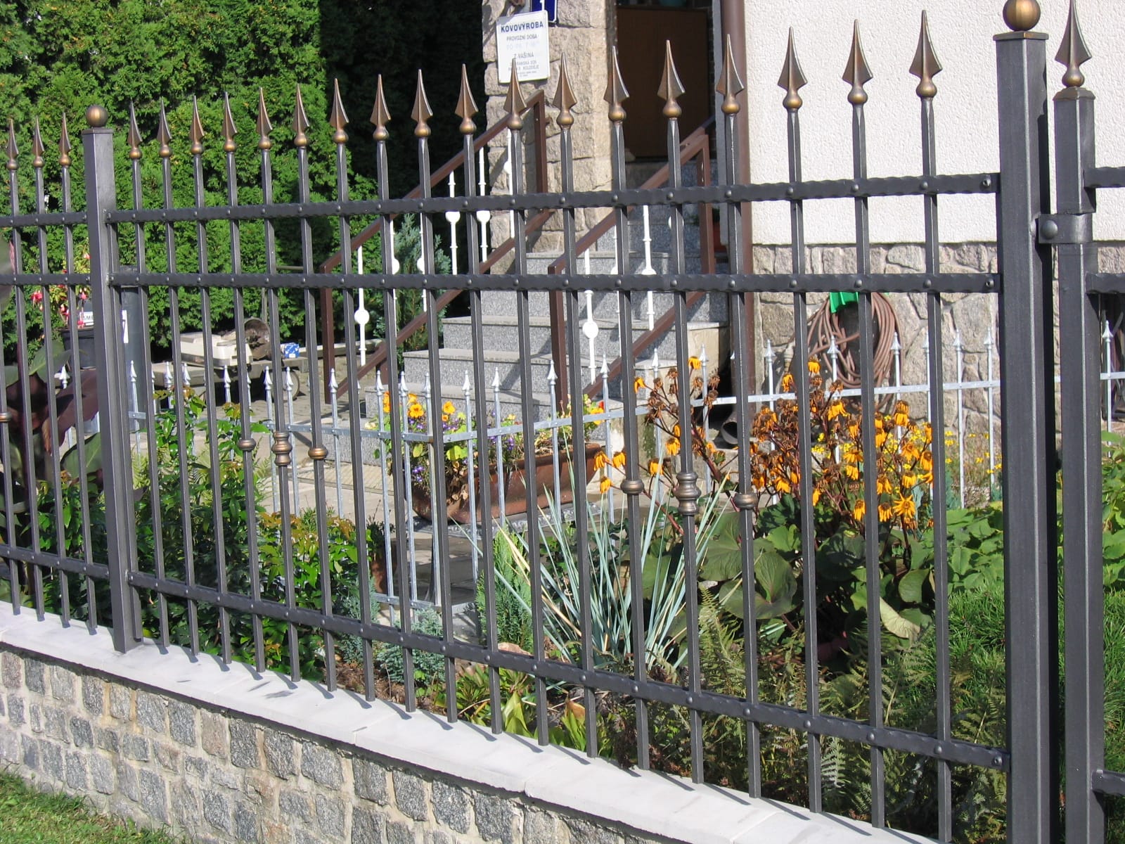 Brána nebo plot — záznam 018