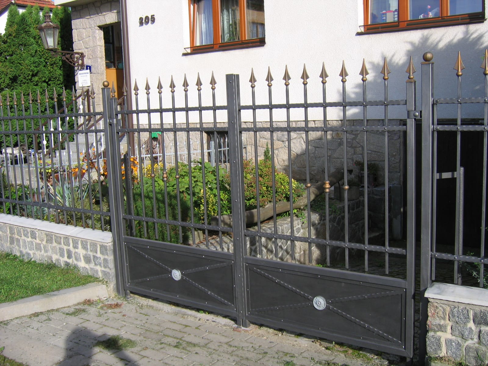Brána nebo plot — záznam 019